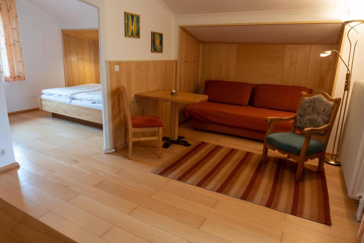 Haus Mayr Gasthof *